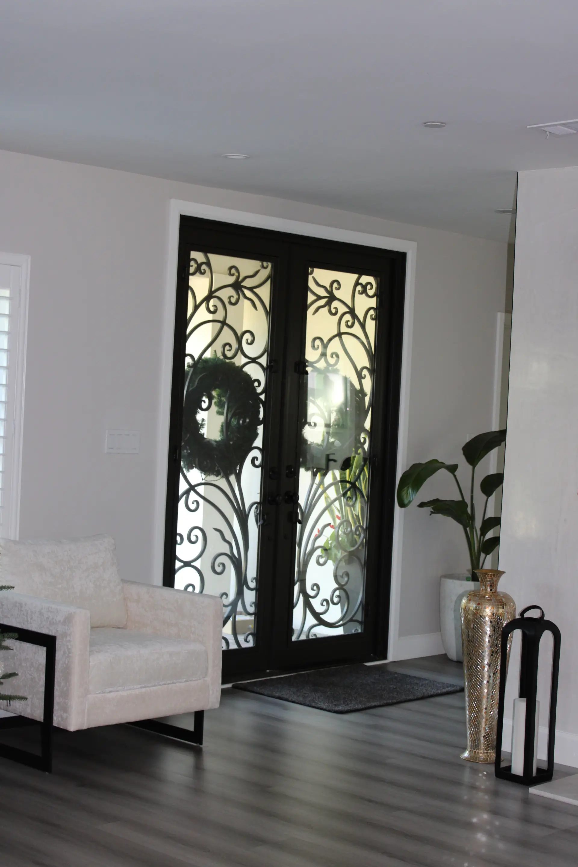 NORTH HILLS RESIDENCE, NORTH HILLS, CA. - Image 3
